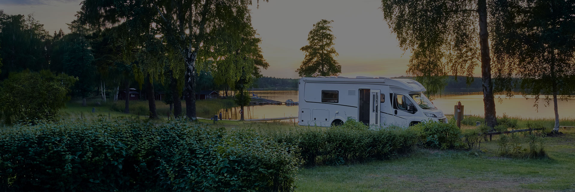 TERRAINS SPACIEUX POUR ACCUEILLIR-VOS CARAVANES OU CAMPING CARS